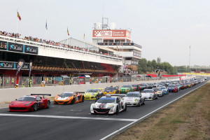 Eindrucksvolles Starterfeld für 24H BARCELONA. Foto: Gerrie Willems